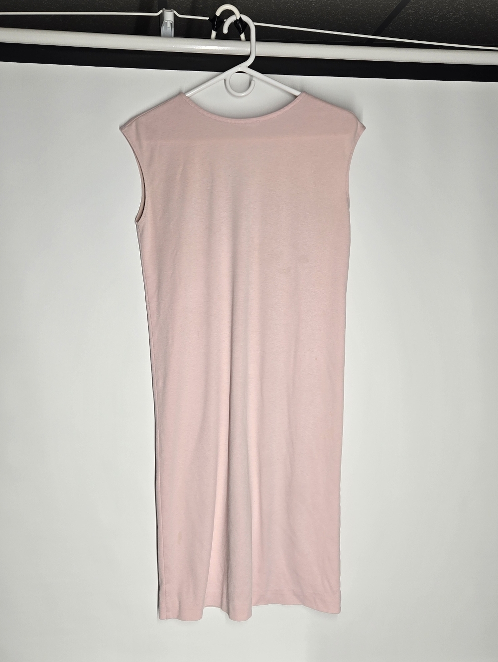 Sleeveless V-Neck Midi Dress in Light Pink - Picture 2 of 4
